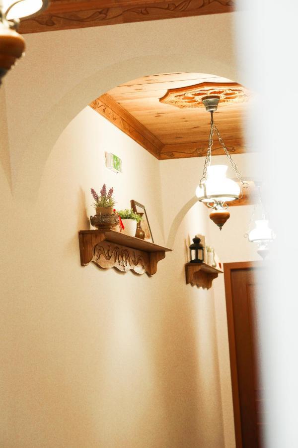 4 Rooms Gjirokastra מראה חיצוני תמונה