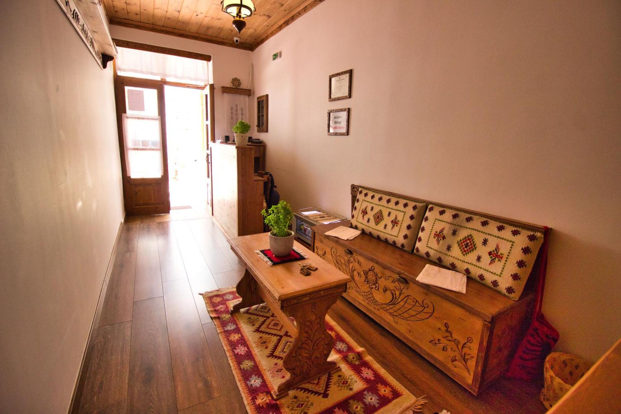 4 Rooms Gjirokastra מראה חיצוני תמונה